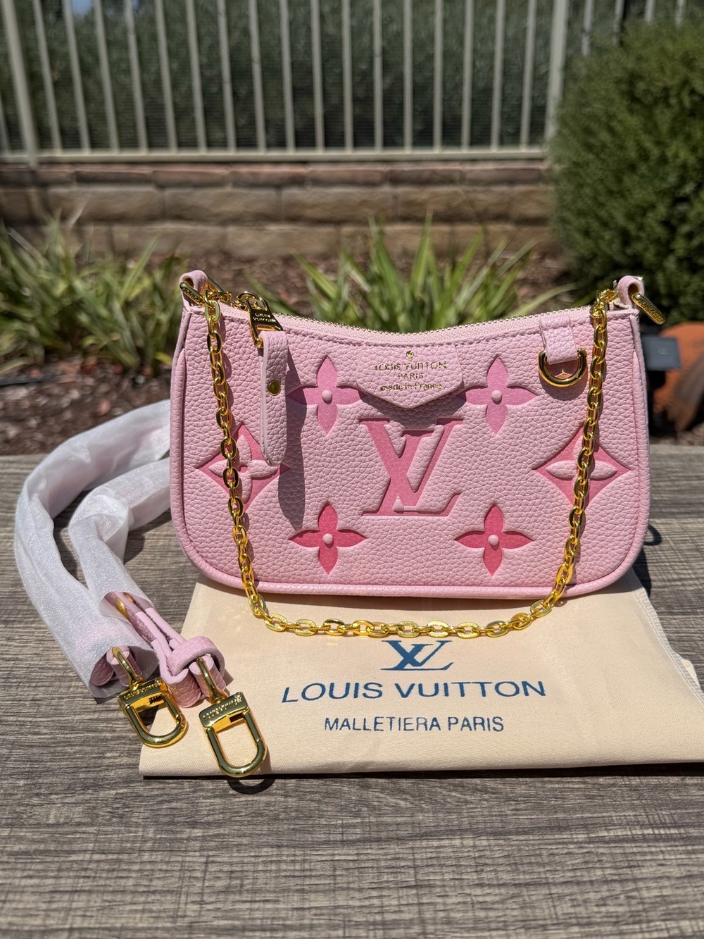 NEW LV Print Pink Monogram Leather Pochette Easy Pouch Embossed Purse Bag Gold